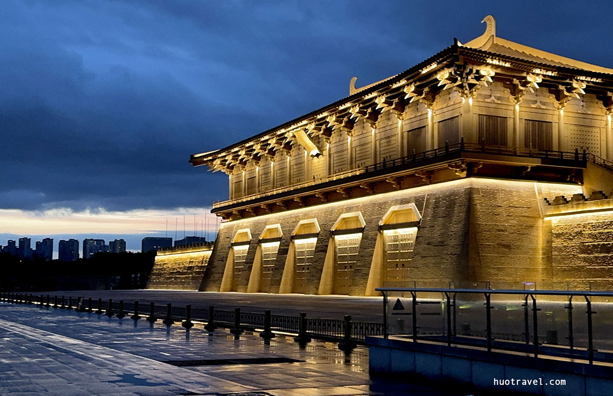 Daminggong Illuminated scenery